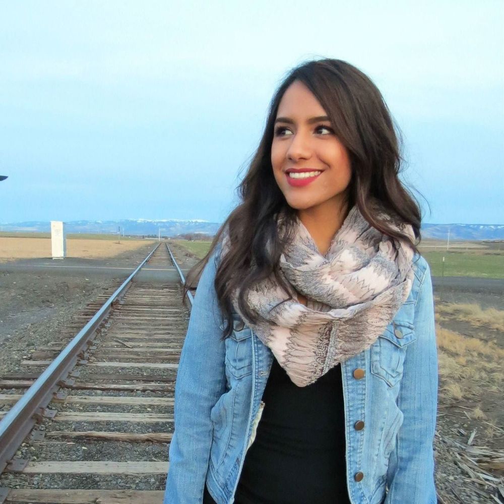 Meet your Posher, Lucero